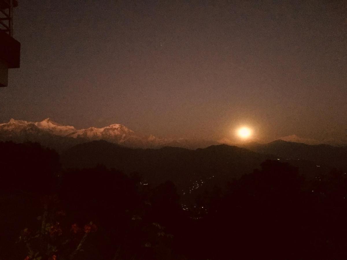 Hotel Pristine Himalaya Pokhara Extérieur photo