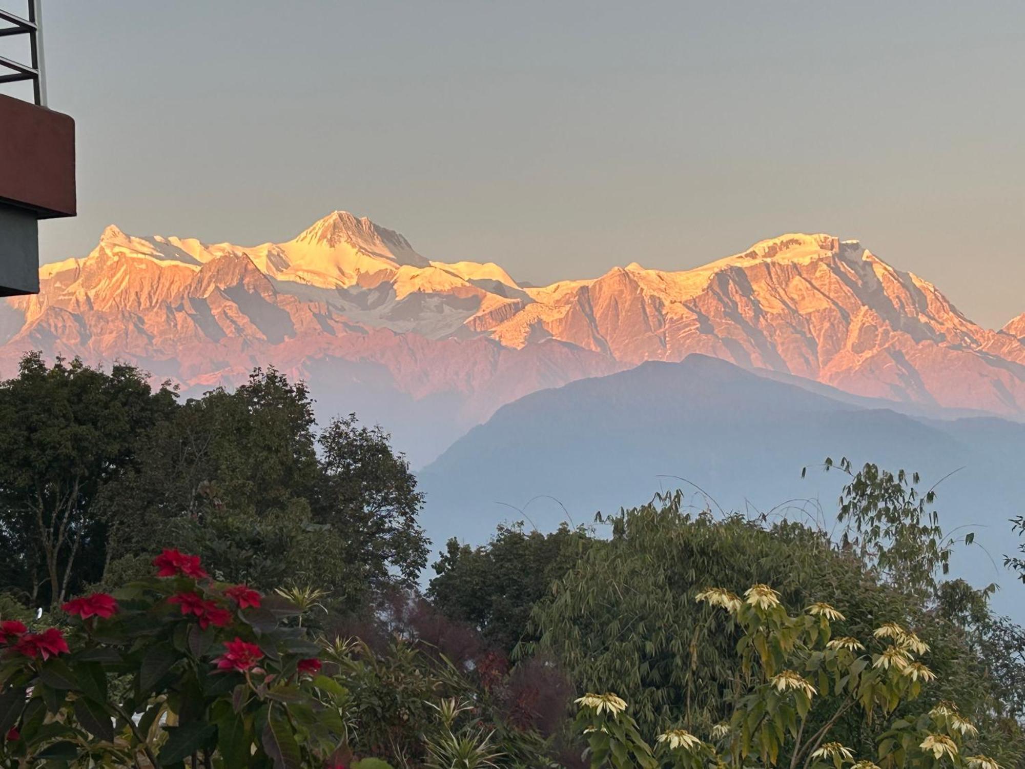 Hotel Pristine Himalaya Pokhara Extérieur photo