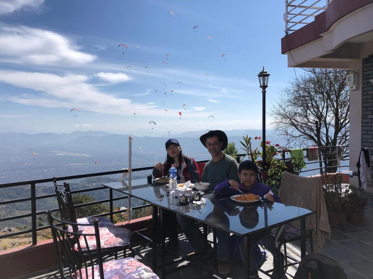 Hotel Pristine Himalaya Pokhara Extérieur photo